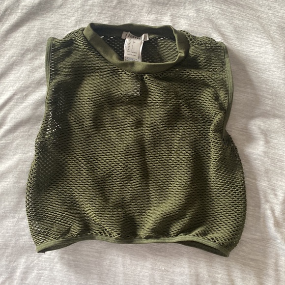 Forever 21 Tops - BNWOT FOREVER 21 KHAKI MESH CROP TANK - Size S